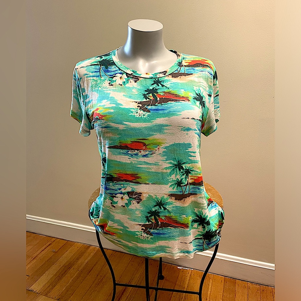 RVCA Hawaii print top. SzS